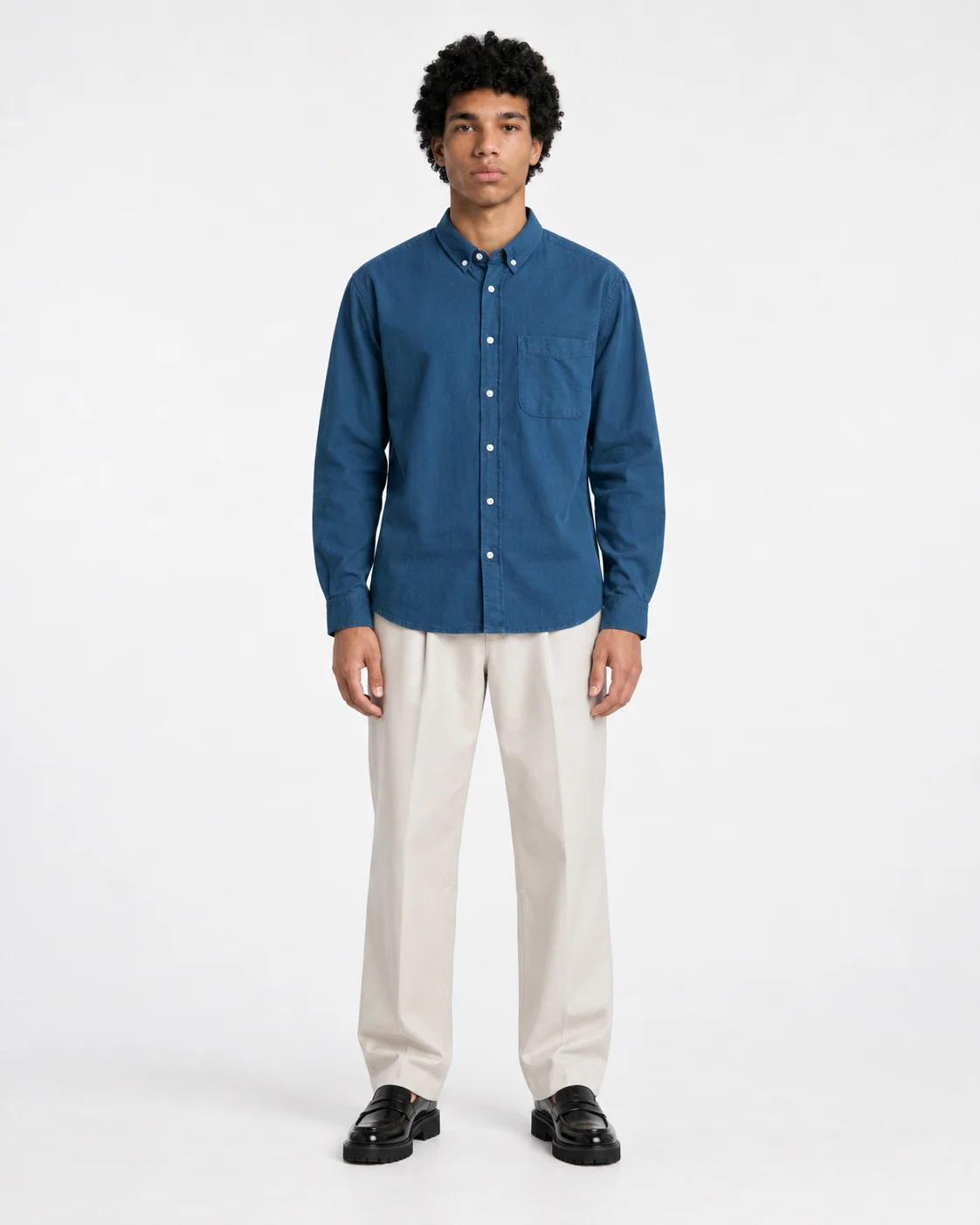 Nord Regular Shirt Dark Blue — foto model